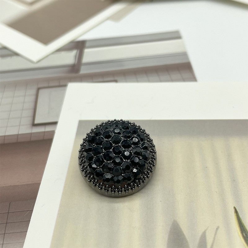 Luxcy Metal Rhinestone Button  - Button Hole Cutter recension och pris