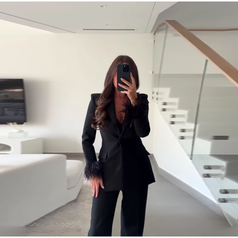 Elegant Feather Blazer Pants S - Shoulder Pad Set In recension och pris